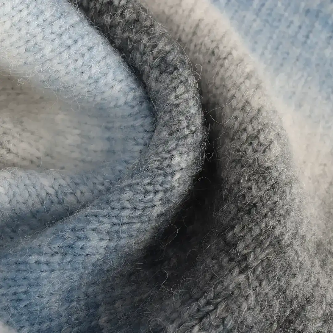 China Yarn for Tank Top,Crop Top,Open Cardigan (Sweater),Round Neck Pullover (Sweater),Crew Neck Pullover (Sweater),Crop Top Pullover (Sweater) Air Spun Yarn Fancy Yarn Acrylic Nylon Wool Polyester 渐变色 color buy from China wholesaler bulk order at wholesale price free worldwide shipping Alibaba