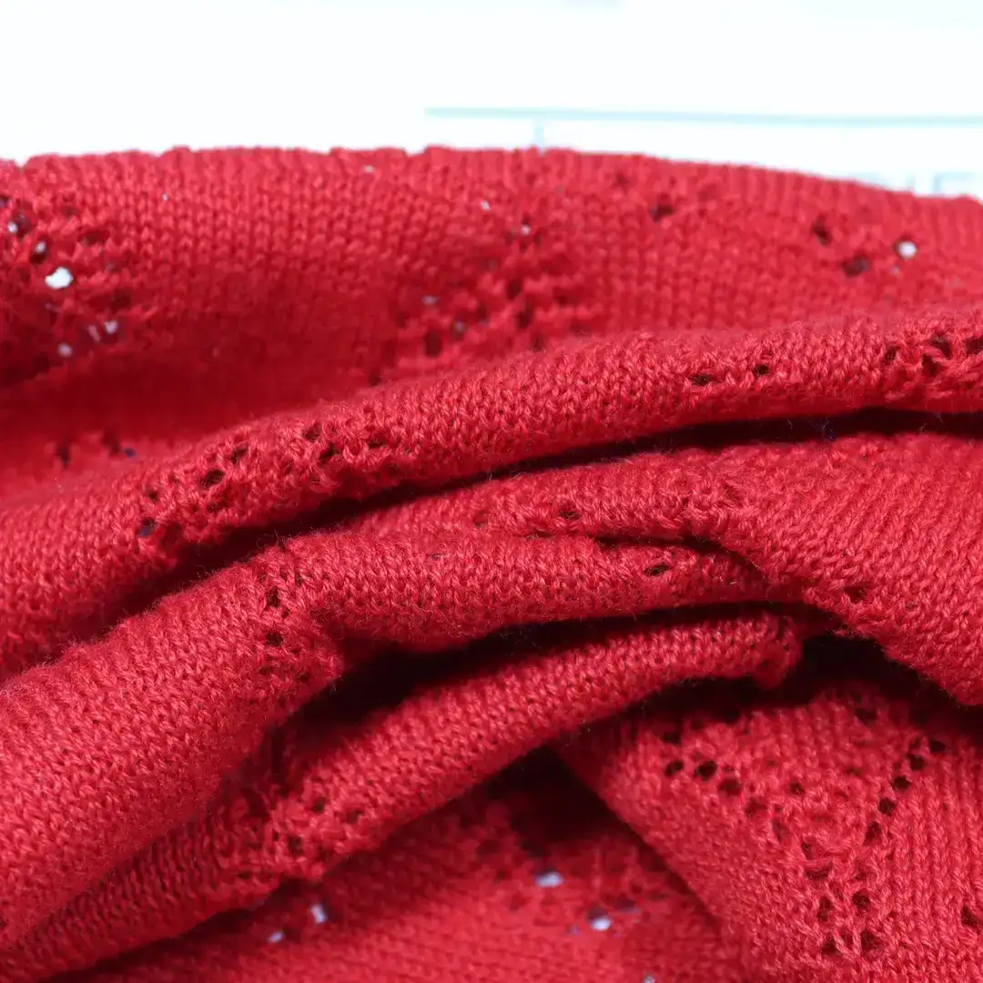 China Yarn for Ladies Vest (Sweater),Round Neck Pullover (Sweater),Crop Top Pullover (Sweater) Semi-Worsted Spun Regular Yarn Cotton Recycled Polyester Red color buy from China wholesaler bulk order at wholesale price free worldwide shipping Alibaba