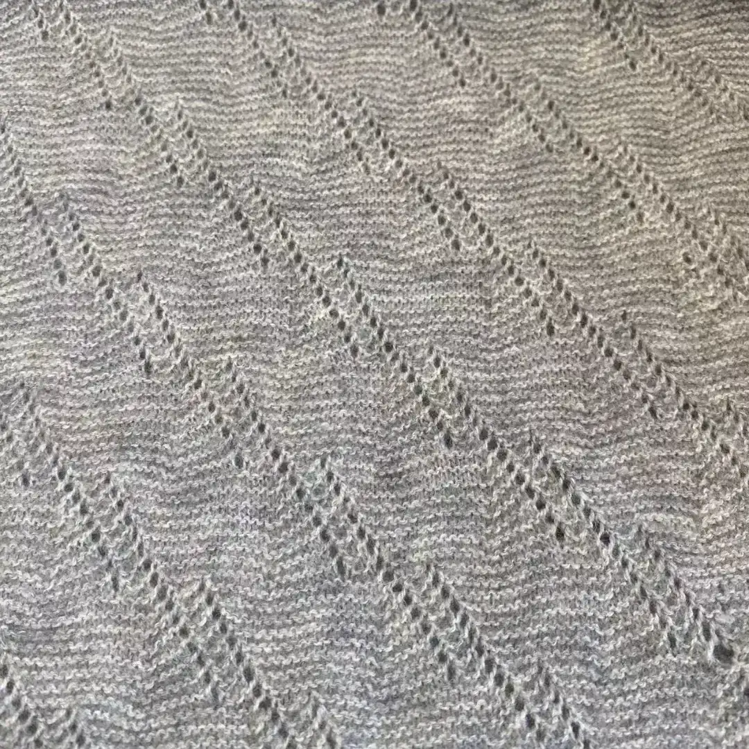 China Yarn for Open Cardigan (Sweater) Semi-Worsted Spun Regular Yarn Nylon Wool 浅灰 color buy from China wholesaler bulk order at wholesale price free worldwide shipping Alibaba