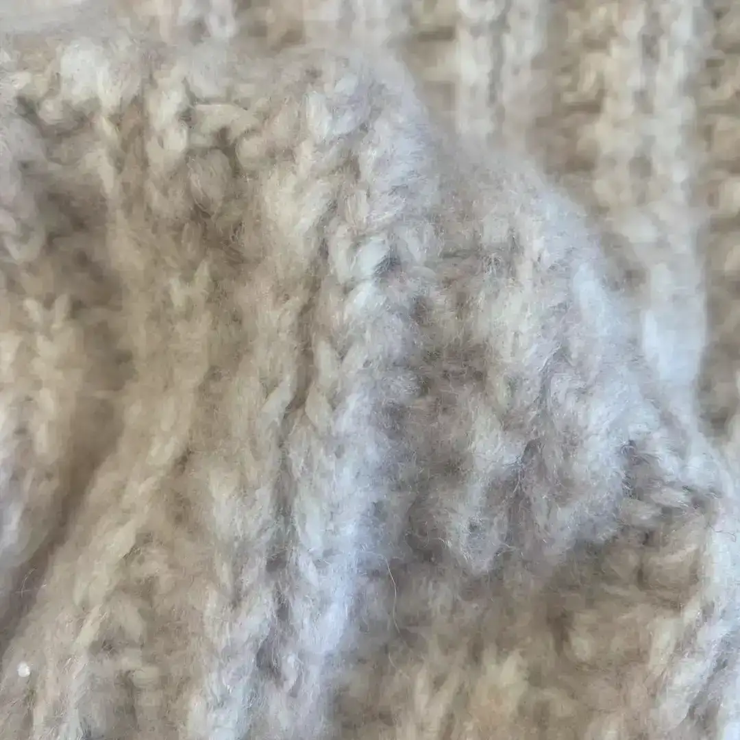 China Yarn for Open Cardigan (Sweater),Half-Zipper Cardigan (Sweater),Shirt Half Sleeve Zipper (Sweater) Air Spun Yarn Fancy Yarn Acrylic Nylon Wool 花粉AF100 color buy from China wholesaler bulk order at wholesale price free worldwide shipping Alibaba