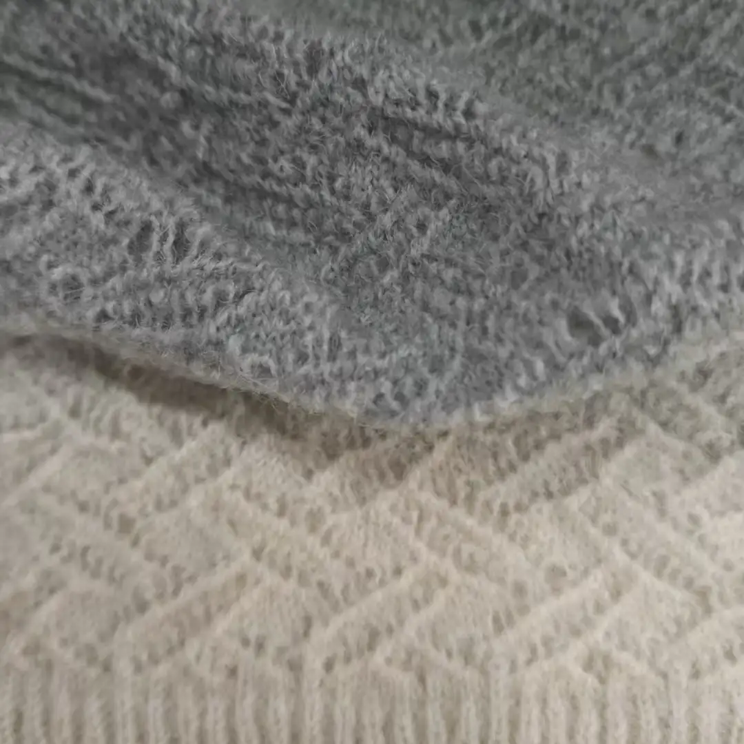 China Yarn for Hoodie,Half-Zipper Cardigan (Sweater),Round Neck Pullover (Sweater),Crop Top Pullover (Sweater) Mossy Yarn Fancy Yarn Recycled Polyester Acrylic Wool Spandex Green gradient color buy from China wholesaler bulk order at wholesale price free worldwide shipping Alibaba