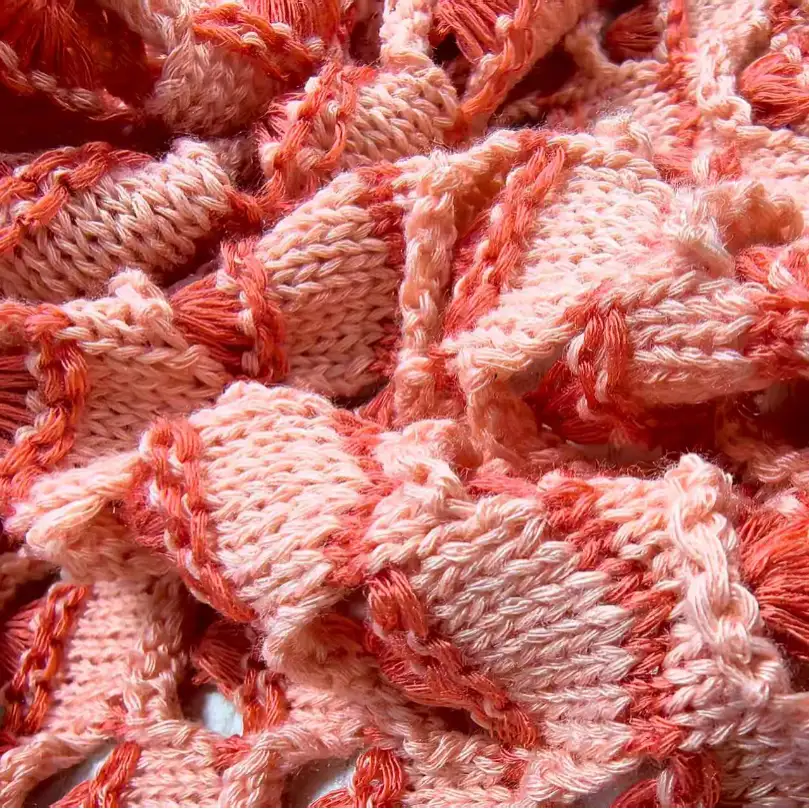 China Yarn for Round Neck Pullover (Sweater),Crew Neck Pullover (Sweater),Crop Top Pullover (Sweater) Tubular Tape Yarn Fancy Yarn Acrylic 定制 color buy from China wholesaler bulk order at wholesale price free worldwide shipping Alibaba