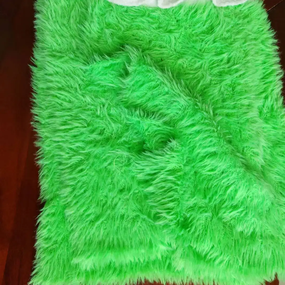 China Yarn for Shirt Long Sleeve Button (Sweater),Shirt Long Sleeve Zipper (Sweater),Shirt Half Sleeve Button (Sweater),Shirt Half Sleeve Zipper (Sweater),Round Neck Pullover (Sweater),Crew Neck Pullover (Sweater) Cat Feather Yarn Fancy Yarn Polyamide green color buy from China wholesaler bulk order at wholesale price free worldwide shipping Alibaba