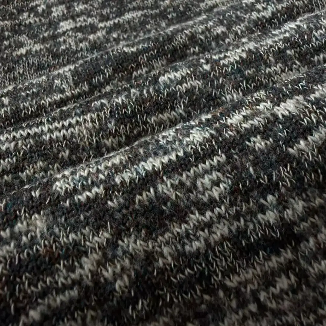 China Yarn for Open Cardigan (Sweater),Full-Zipper Cardigan (Sweater),Half-Zipper Cardigan (Sweater),Round Neck Pullover (Sweater),Crop Top Pullover (Sweater),Hoodie  (Sweater) Slub Yarn Fancy Yarn Cotton Polyester Dark Green with Coffee color buy from China wholesaler bulk order at wholesale price free worldwide shipping Alibaba