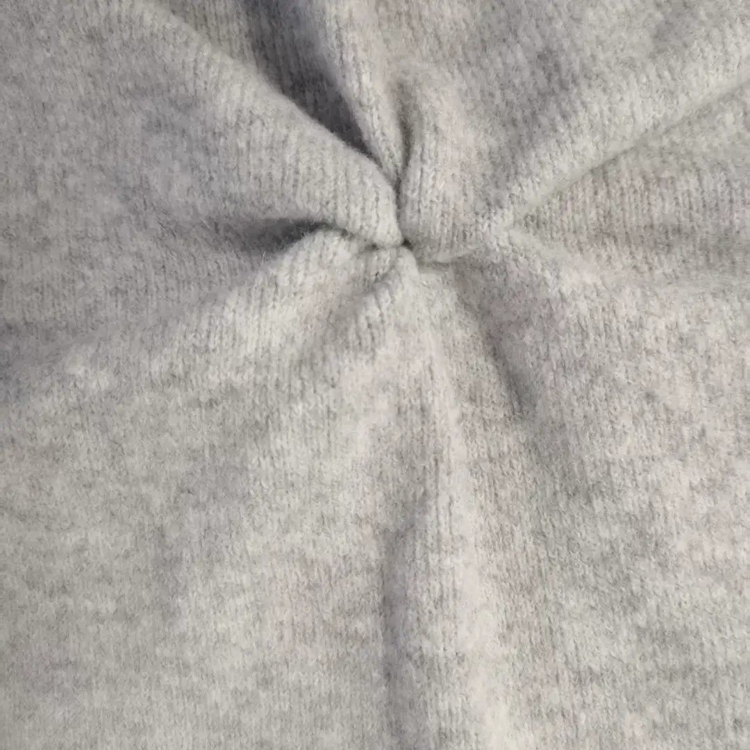 China Yarn for Full-Zipper Cardigan (Sweater),Half-Zipper Cardigan (Sweater),Knitted Jacket (Sweater) Mossy Yarn Fancy Yarn Polyester Acrylic Wool Spandex Grey color buy from China wholesaler bulk order at wholesale price free worldwide shipping Alibaba