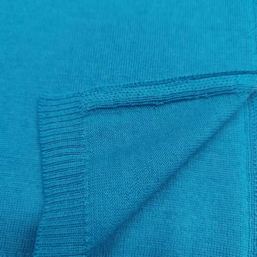 China Yarn for Open Cardigan (Sweater),Full-Zipper Cardigan (Sweater),Half-Zipper Cardigan (Sweater),Crew Neck Pullover (Sweater) Semi-Worsted Spun Regular Yarn Wool Blue color buy from China wholesaler bulk order at wholesale price free worldwide shipping Alibaba