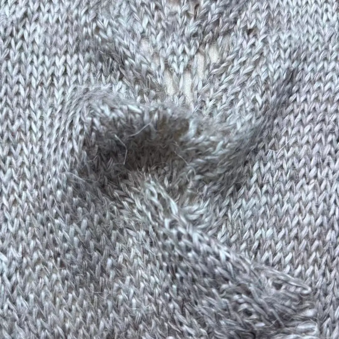 China Yarn for Ladies Vest (Sweater),Men’s Vest (Sweater),Full-Zipper Cardigan (Sweater),Half-Zipper Cardigan (Sweater) Roving Yarn Fancy Yarn Linen GRAY color buy from China wholesaler bulk order at wholesale price free worldwide shipping Alibaba