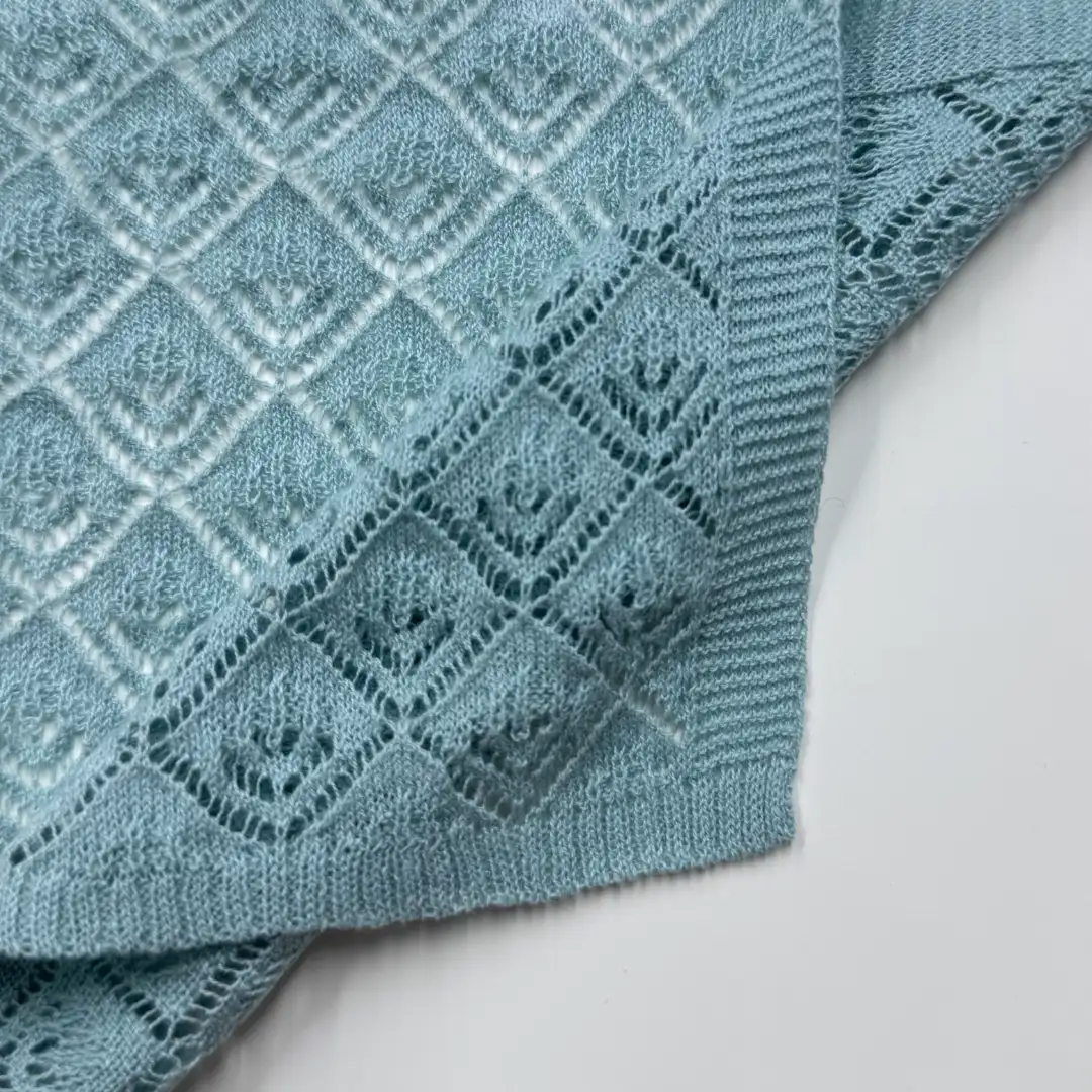 China Yarn for Ladies Vest (Sweater),Half-Zipper Cardigan (Sweater),Shirt Half Sleeve Button (Sweater) Semi-Worsted Spun Regular Yarn Linen Cotton Blue color buy from China wholesaler bulk order at wholesale price free worldwide shipping Alibaba