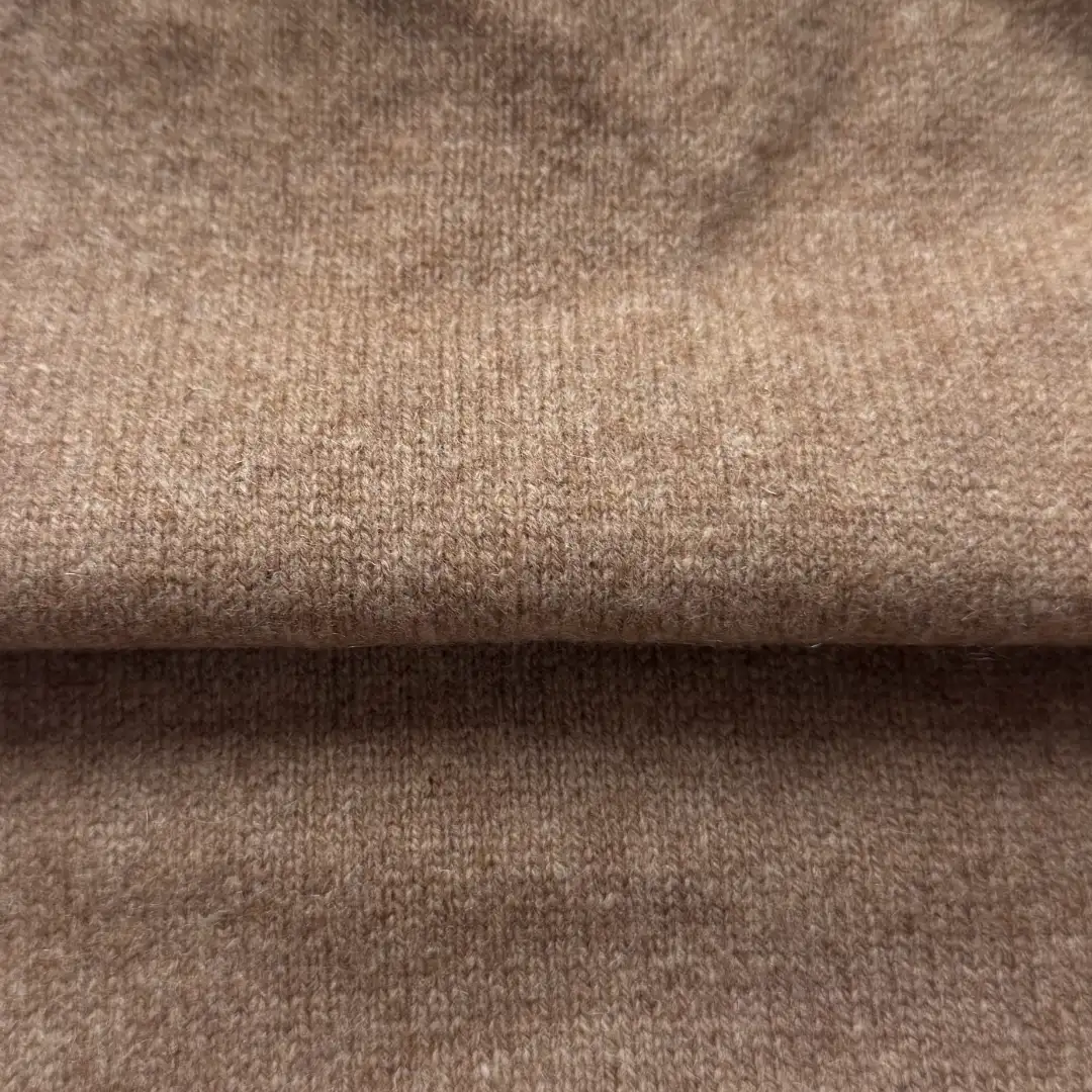 China Yarn for Ladies Vest (Sweater),Half-Zipper Cardigan (Sweater),T-shirt (Sweater),Men's Pants (Sweater),Skirt (Sweater) Woollen Spun Regular Yarn Wool Cashmere camel color color buy from China wholesaler bulk order at wholesale price free worldwide shipping Alibaba