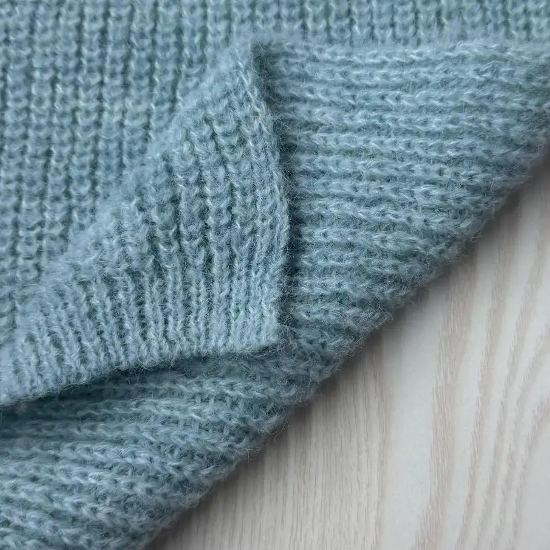 China Yarn for Ladies Vest (Sweater),Men’s Vest (Sweater),Open Cardigan (Sweater),T-shirt (Sweater),Skirt (Sweater) Mossy Yarn Fancy Yarn Recycled Polyester RWS Wool green color buy from China wholesaler bulk order at wholesale price free worldwide shipping Alibaba