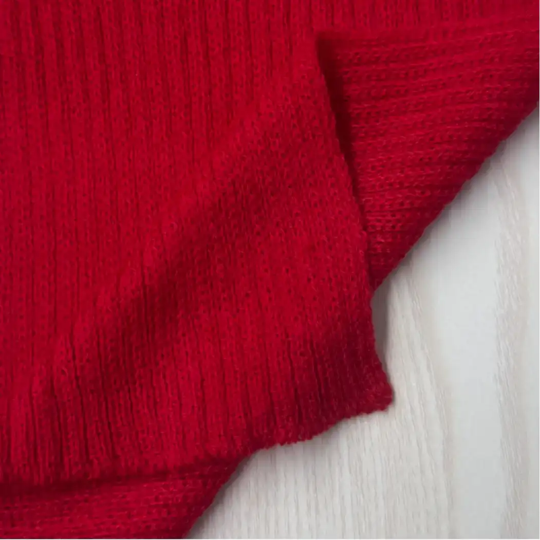 China Yarn for Ladies Vest (Sweater),Men’s Vest (Sweater),Shirt Long Sleeve Button (Sweater),T-shirt (Sweater),Dresses (Pullover) (Sweater) Ring Spun Regular Yarn Acrylic red color buy from China wholesaler bulk order at wholesale price free worldwide shipping Alibaba