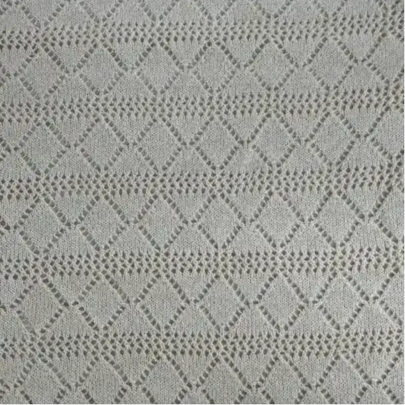 China Yarn for Ladies Vest (Sweater),Men’s Vest (Sweater),Crop Top Pullover (Sweater),T-shirt (Sweater),Polo T-shirt (Sweater),Dresses (Pullover) (Sweater) Core Spun Yarn Regular Yarn Polyester Nylon Blue Pink Green color buy from China wholesaler bulk order at wholesale price free worldwide shipping Alibaba