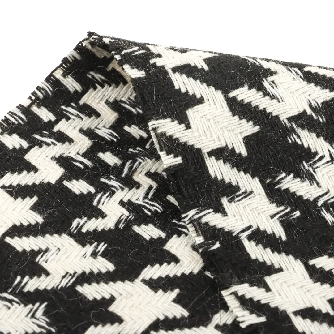 China Fabric for Blazer,Overcoat Woolen Herringbone Woolen Other Wool black-white color buy from China wholesaler bulk order at wholesale price free worldwide shipping Alibaba