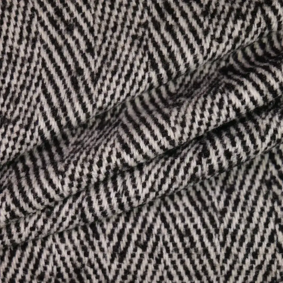 China Fabric for Pants,Skirt,Overcoat,Suit,Uniform,Dresses (Cardigan Button) ,Skirt  Chanel-Style Fabric Woolen Wool Polyester Chemical Fiber Gray color buy from China wholesaler bulk order at wholesale price free worldwide shipping Alibaba