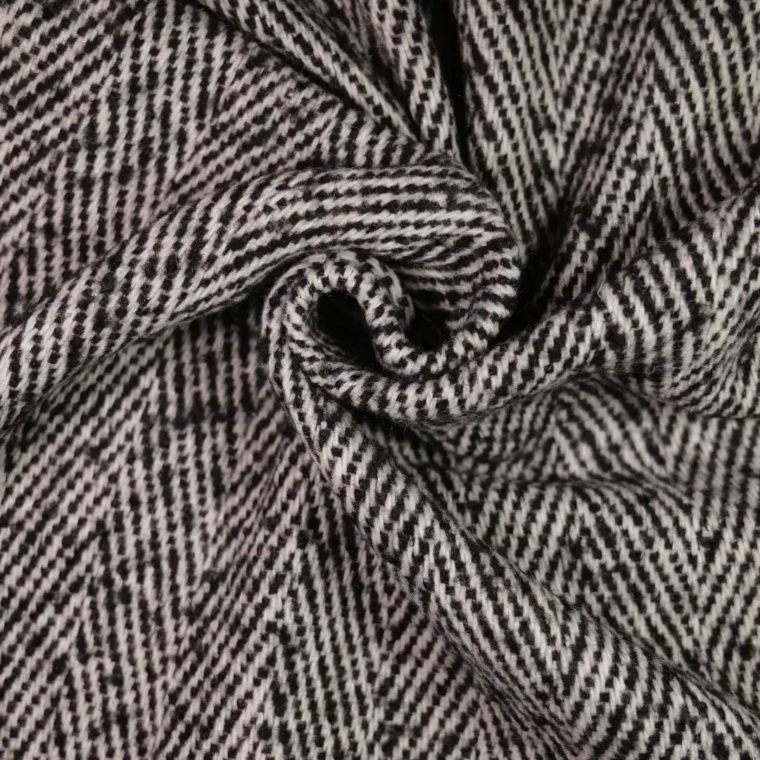 China Fabric for Pants,Skirt,Overcoat,Suit,Uniform,Dresses (Cardigan Button) ,Skirt  Chanel-Style Fabric Woolen Wool Polyester Chemical Fiber Gray color buy from China wholesaler bulk order at wholesale price free worldwide shipping Alibaba