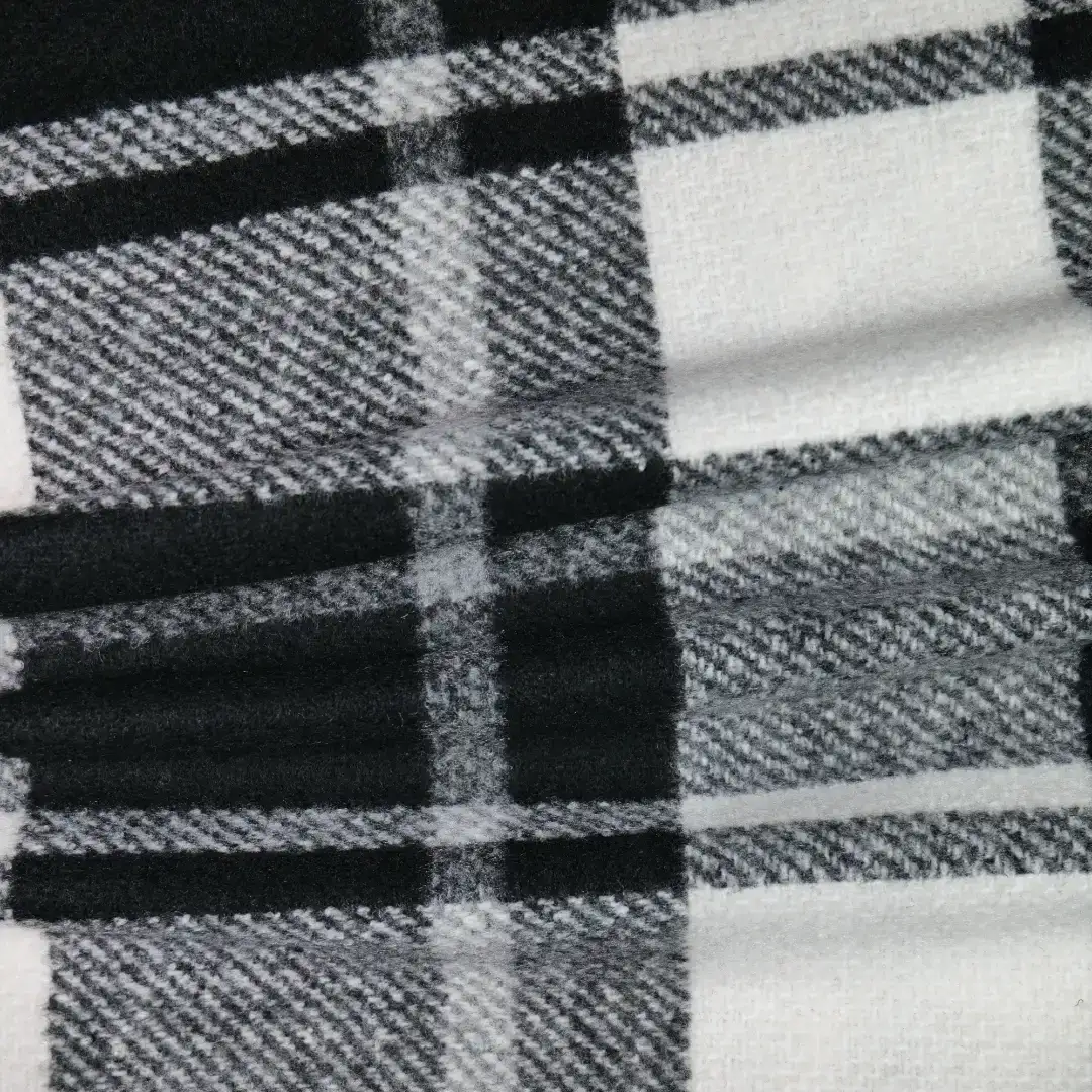 China Fabric for Jackets,Overcoat,Suit,Knitted Jacket  Yarn Dyed Check Woven Blended Fabric Polyester Wool Black color buy from China wholesaler bulk order at wholesale price free worldwide shipping Alibaba
