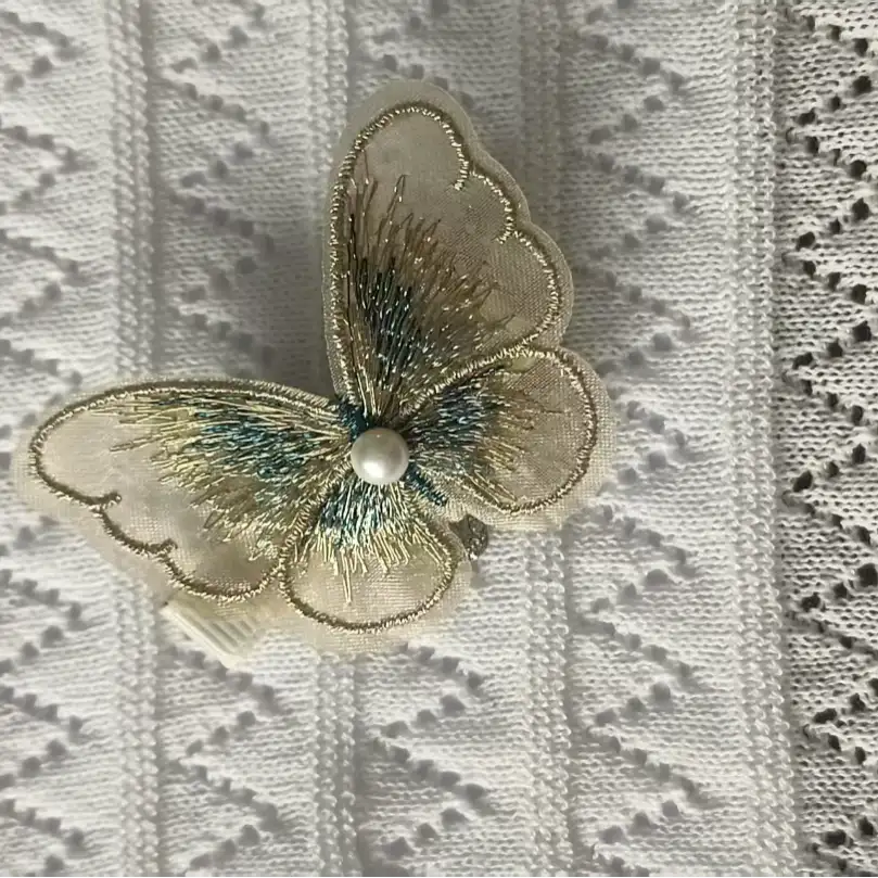 China Yarn for Hoodie,Open Cardigan (Sweater),Round Neck Pullover (Sweater),Crop Top Pullover (Sweater) Ring Spun Regular Yarn Flax white color buy from China wholesaler bulk order at wholesale price free worldwide shipping Alibaba