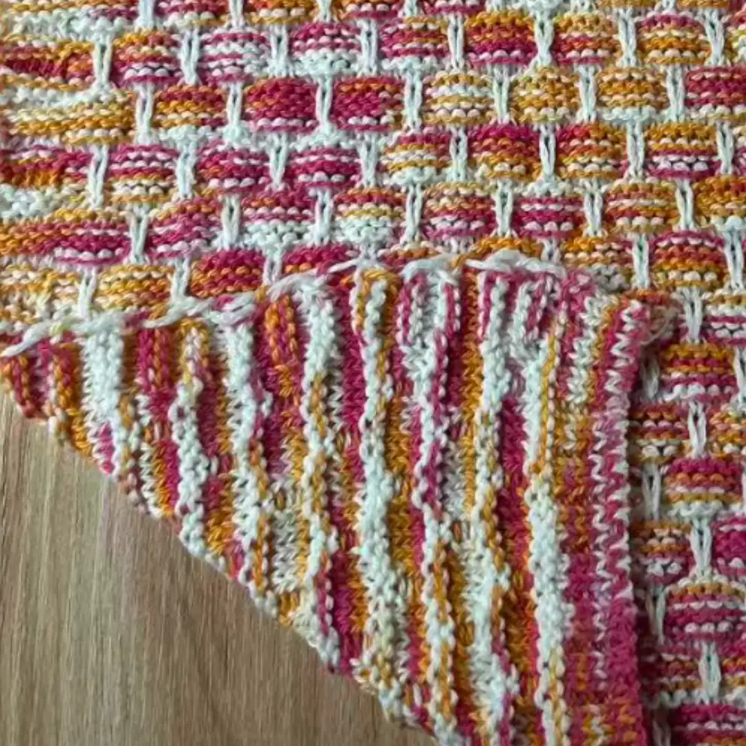 China Yarn for Open Cardigan (Sweater),Round Neck Pullover (Sweater),Roll Neck Jumper (Sweater),Single Button Cardigan (Sweater,Mens V-Neck Jumper (Sweater) Tubular Tape Yarn Fancy Yarn Cotton Color color buy from China wholesaler bulk order at wholesale price free worldwide shipping Alibaba