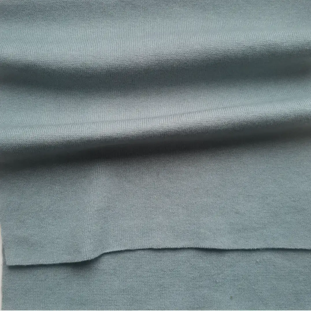 China Yarn for Ladies Vest (Sweater),Open Cardigan (Sweater),Full-Zipper Cardigan (Sweater),Knitted Jacket (Sweater),Round Neck Pullover (Sweater),U-Neck Cardigan (Sweater) Core Spun Yarn Regular Yarn Rayon Polyester Nylon Blue 17-4911tcx color buy from China wholesaler bulk order at wholesale price free worldwide shipping Alibaba