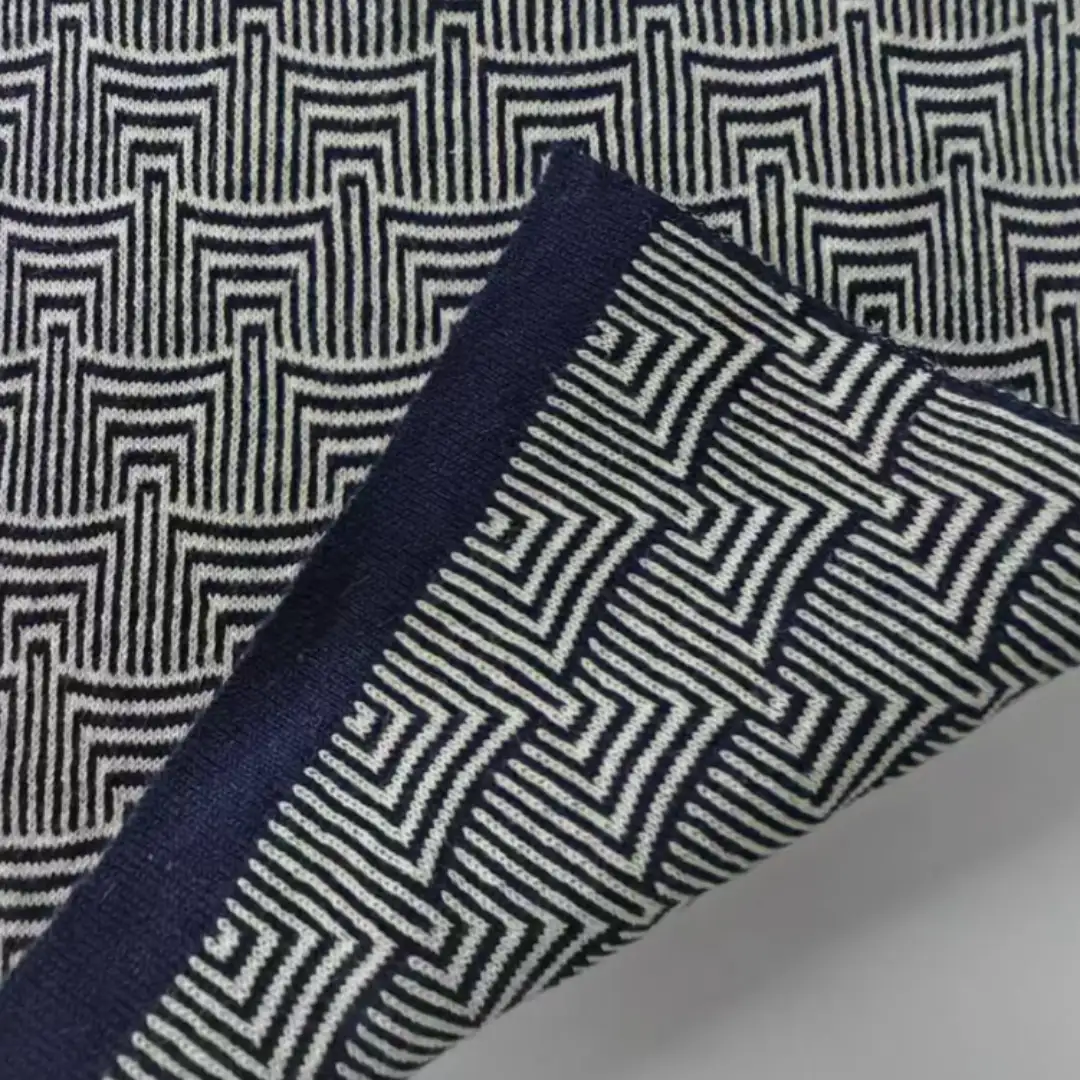 China Yarn for Shirt Half Sleeve Button (Sweater),Knitted Jacket (Sweater) Linen Spun Regular Yarn Linen Cotton white，black color buy from China wholesaler bulk order at wholesale price free worldwide shipping Alibaba