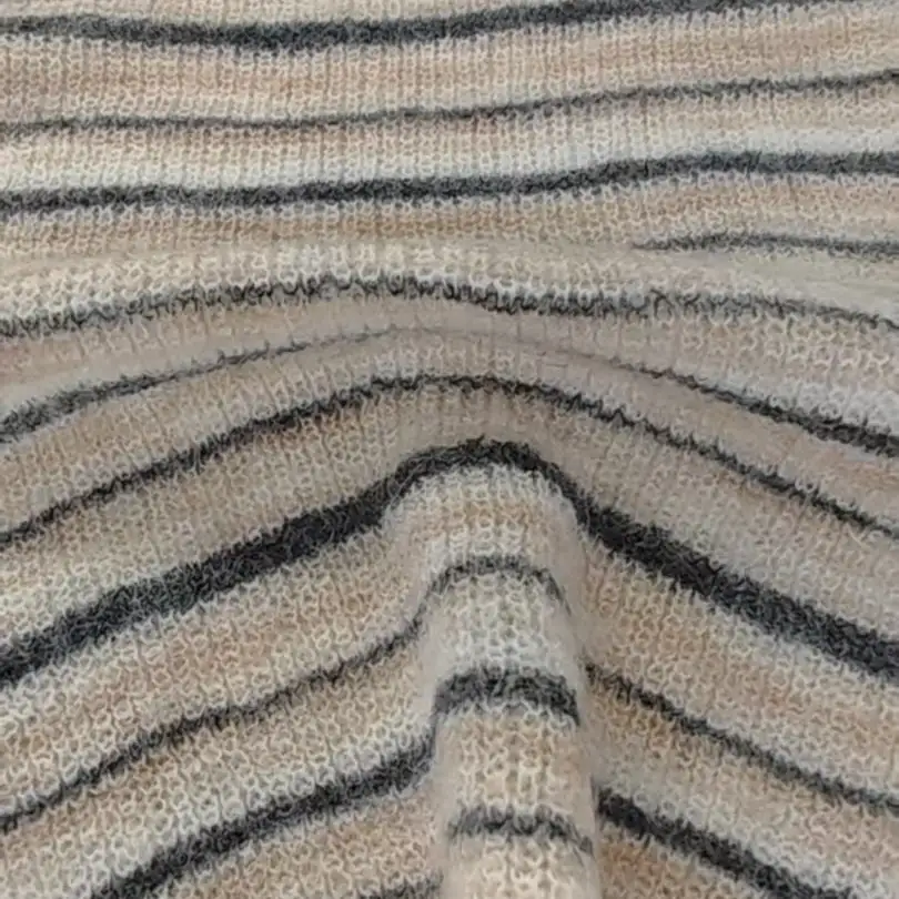 China Yarn for Open Cardigan (Sweater),Full-Zipper Cardigan (Sweater),Half-Zipper Cardigan (Sweater),Shirt Long Sleeve Button (Sweater) Mossy Yarn Fancy Yarn Nylon Wool Alpaca white，black color buy from China wholesaler bulk order at wholesale price free worldwide shipping Alibaba