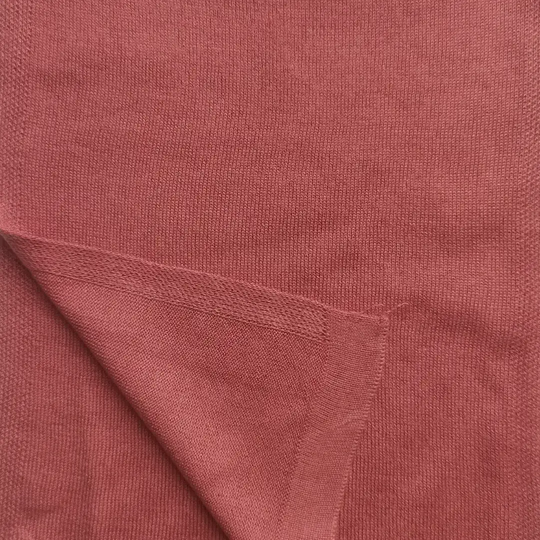 China Yarn for T-shirt (Sweater),Polo T-shirt (Sweater),Baby Crew Neck Jumper (Sweater),Baby Short Sleeve T-Shirt (Sweater),Square Neck Short Sleeve T-Shirt (Sweater) Worsted Spun Regular Yarn Silk Cashmere Rose Pink color buy from China wholesaler bulk order at wholesale price free worldwide shipping Alibaba