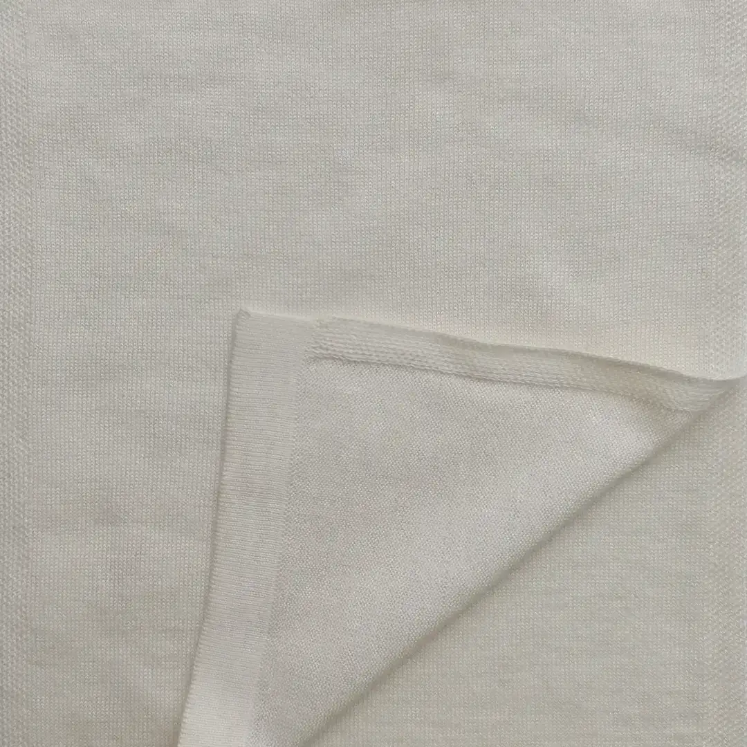 China Yarn for Ladies Vest (Sweater),Open Cardigan (Sweater),Crop Top Pullover (Sweater),Polo T-shirt (Sweater),Kids Crew-Neck Cardigan (Sweater),Roll Neck Jumper (Sweater) Worsted Spun Regular Yarn Silk Cashmere Cream color buy from China wholesaler bulk order at wholesale price free worldwide shipping Alibaba