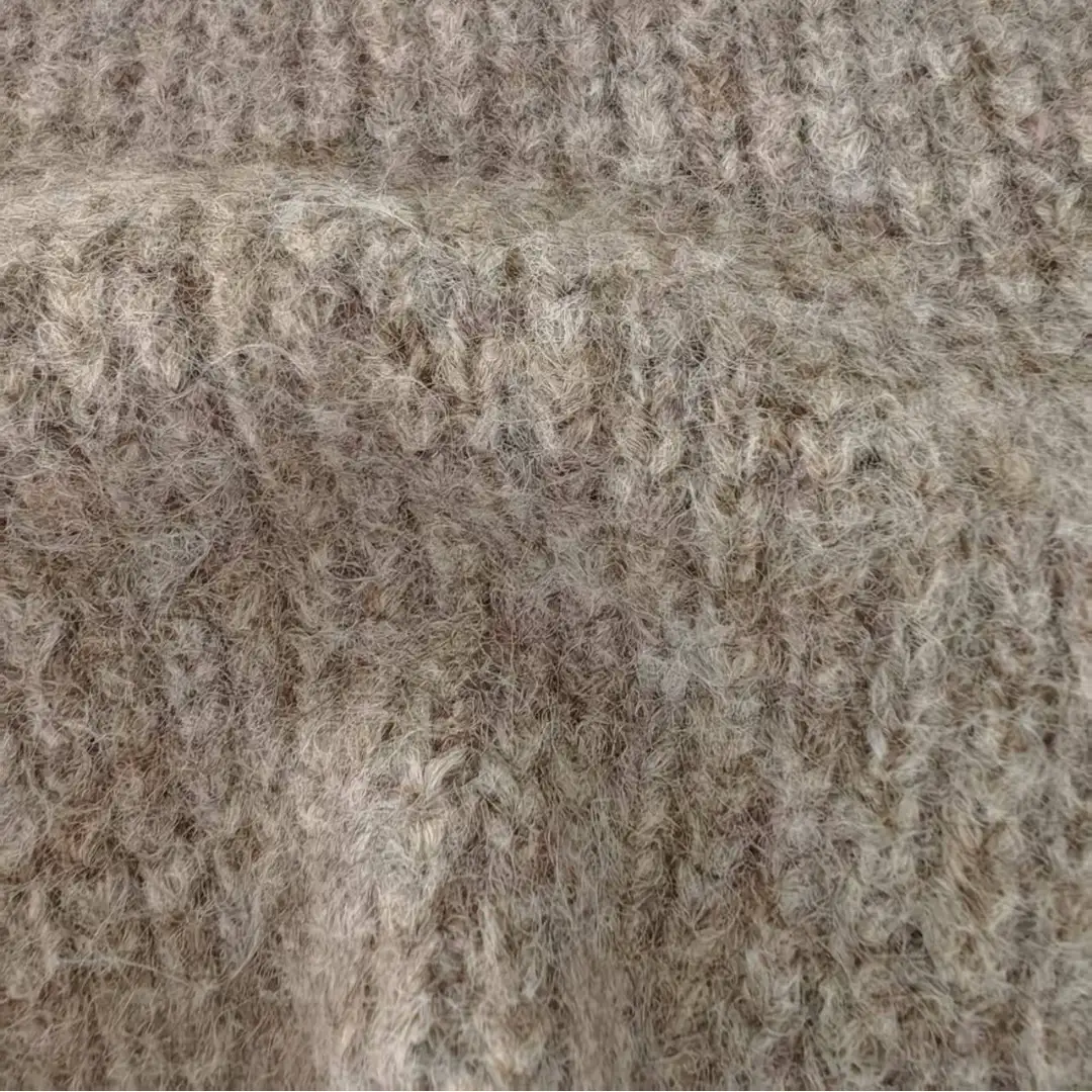 China Yarn for Men’s Vest (Sweater),Open Cardigan (Sweater),Full-Zipper Cardigan (Sweater) Mossy Yarn Fancy Yarn Wool Recycled Polyester Polyester Nylon Spandex brown color buy from China wholesaler bulk order at wholesale price free worldwide shipping Alibaba