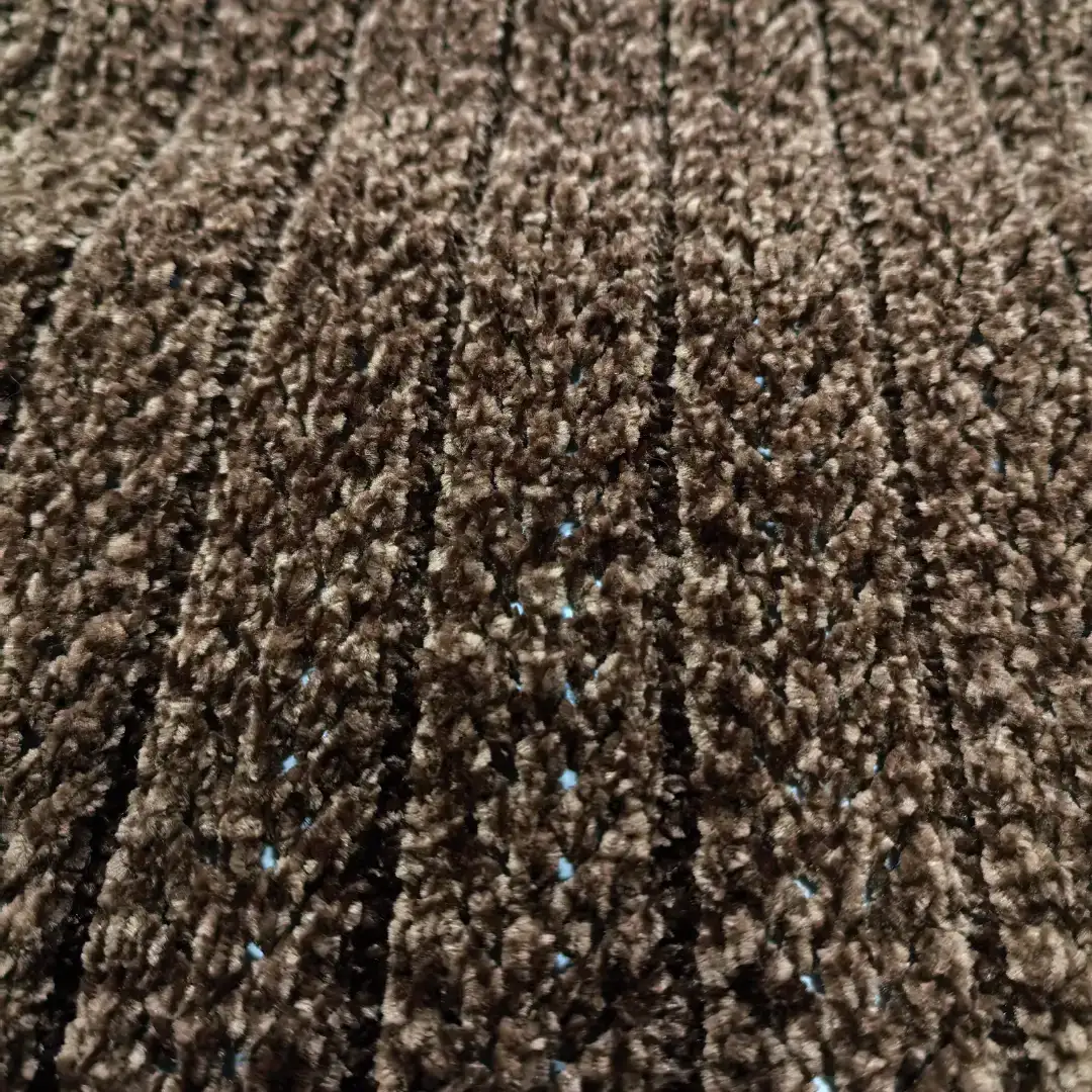 China Yarn for Ladies Vest (Sweater),Men’s Vest (Sweater),Men's Pants (Sweater),Women's Pants (Sweater) Shiny Chenille Fancy Yarn Polyester 咖啡、黑色、米白、大红 color buy from China wholesaler bulk order at wholesale price free worldwide shipping Alibaba