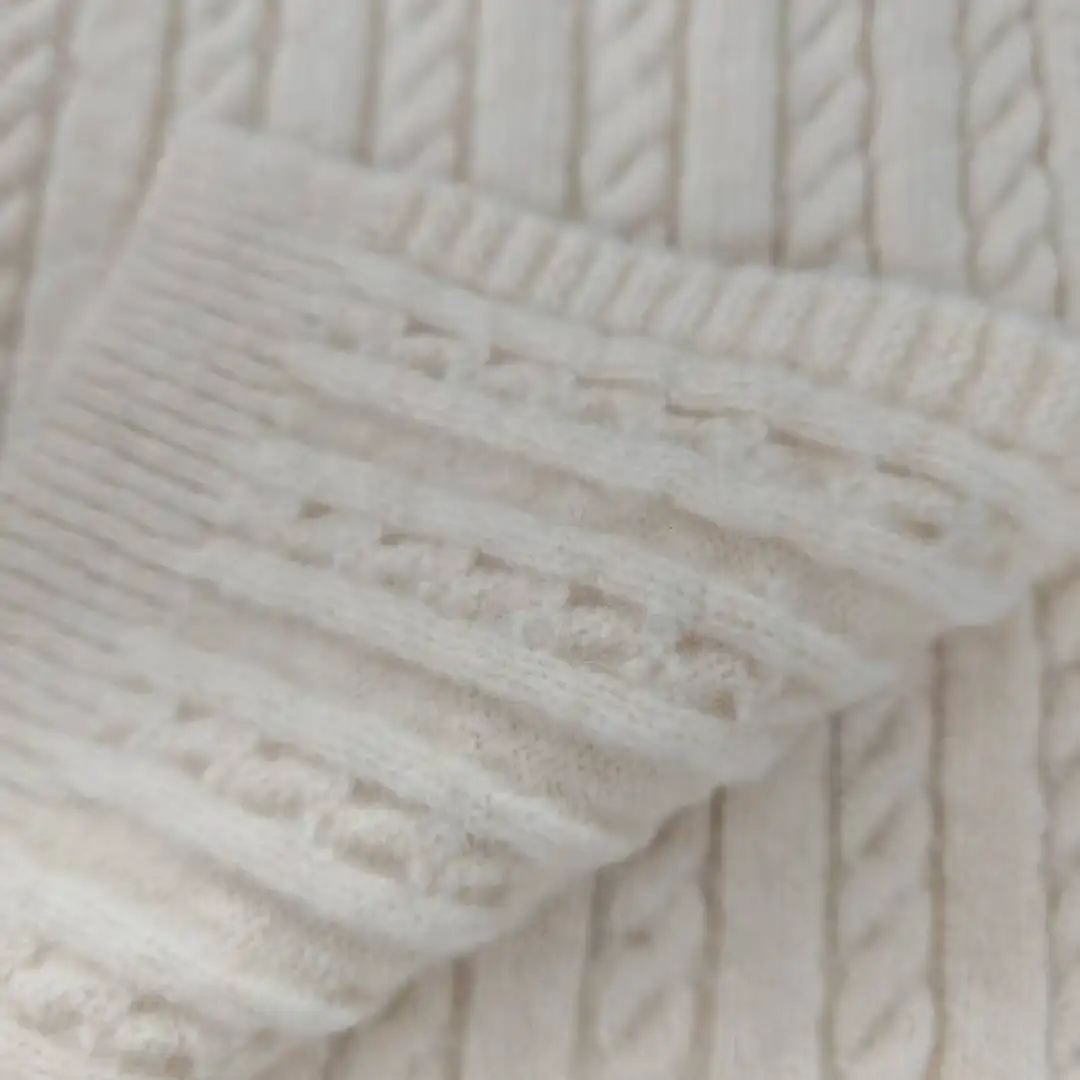 China Yarn for Men’s Vest (Sweater),Open Cardigan (Sweater),Full-Zipper Cardigan (Sweater),Half-Zipper Cardigan (Sweater) Mossy Yarn Fancy Yarn Recycled Polyester Polyester Spandex cream-coloured color buy from China wholesaler bulk order at wholesale price free worldwide shipping Alibaba