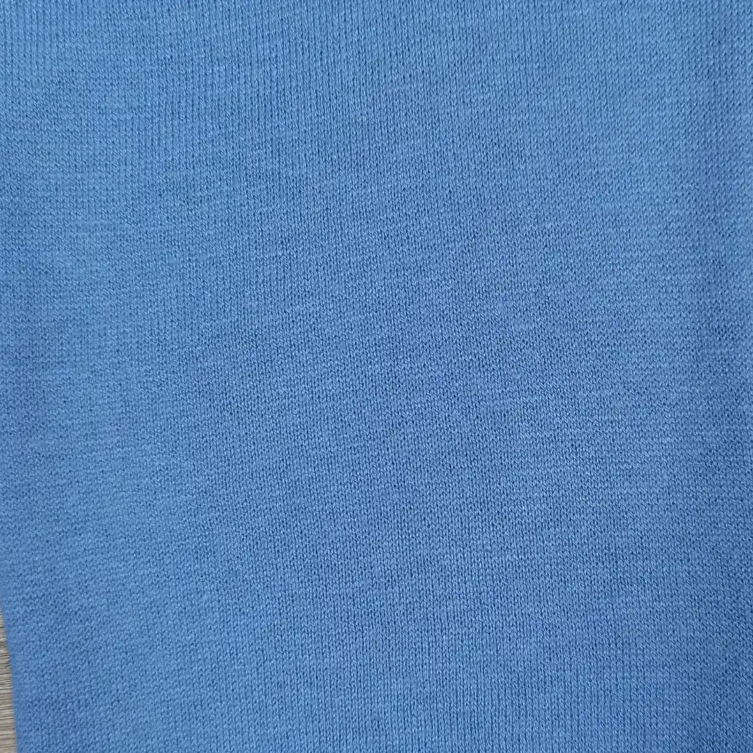 China Yarn for Ladies Vest (Sweater),Full-Zipper Cardigan (Sweater),Knitted Jacket (Sweater) Worsted Spun Regular Yarn FSC Vortex Viscose Polyamide Cotton Silk Cashmere Blue color buy from China wholesaler bulk order at wholesale price free worldwide shipping Alibaba