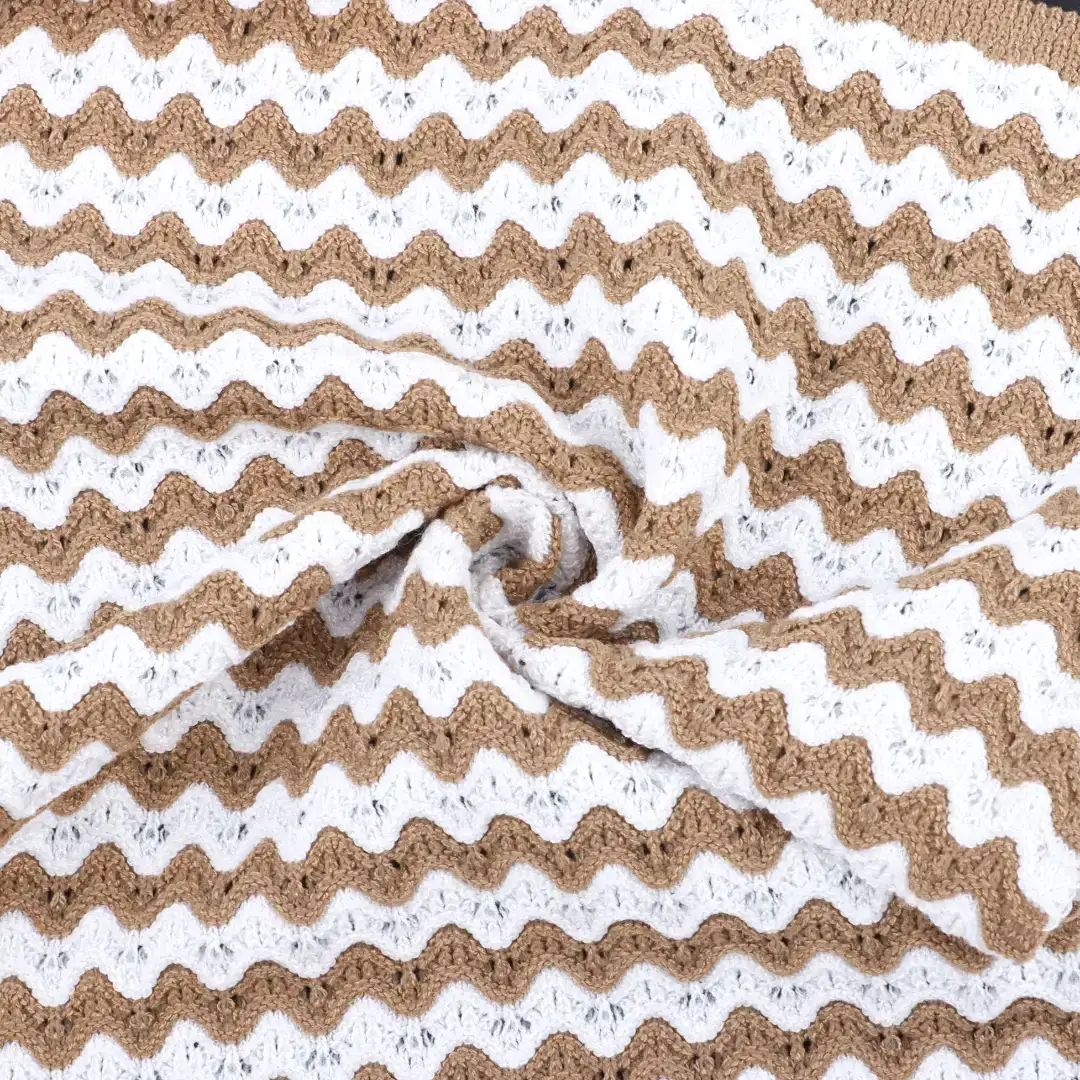 China Yarn for Polo Shirt,Blouse,Crew Neck Pullover (Sweater),Crop Top Pullover (Sweater) Ring Spun Regular Yarn Viscose Nylon white&brown color buy from China wholesaler bulk order at wholesale price free worldwide shipping Alibaba