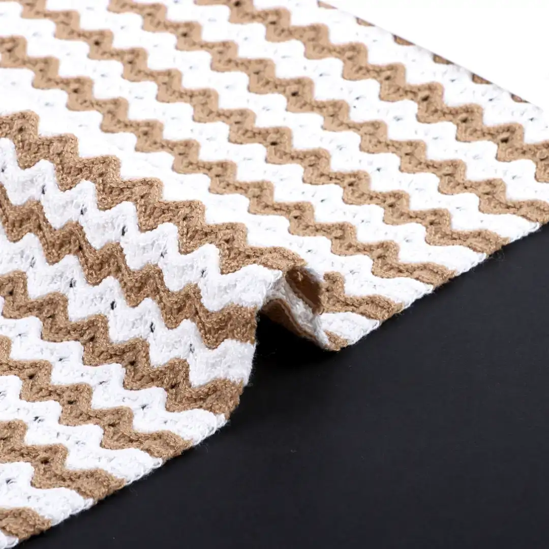 China Yarn for Polo Shirt,Blouse,Crew Neck Pullover (Sweater),Crop Top Pullover (Sweater) Ring Spun Regular Yarn Viscose Nylon white&brown color buy from China wholesaler bulk order at wholesale price free worldwide shipping Alibaba