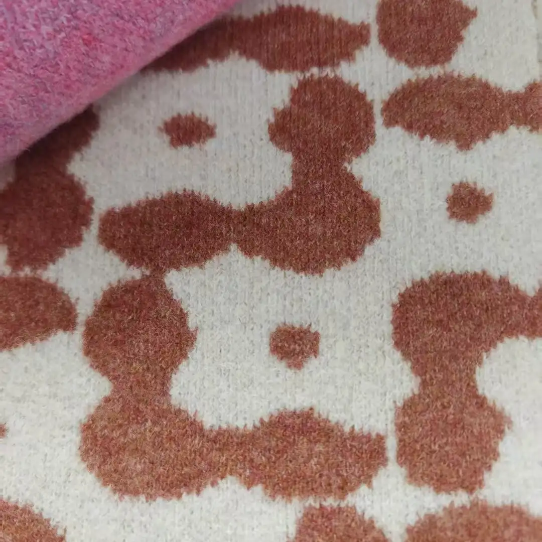 China Yarn for Knitted Jacket (Sweater),Round Neck Pullover (Sweater),Crew Neck Pullover (Sweater),Roll Neck Jumper (Sweater) Mossy Yarn Fancy Yarn Wool PTT Recycled Polyester Spandex blue+yellow color buy from China wholesaler bulk order at wholesale price free worldwide shipping Alibaba