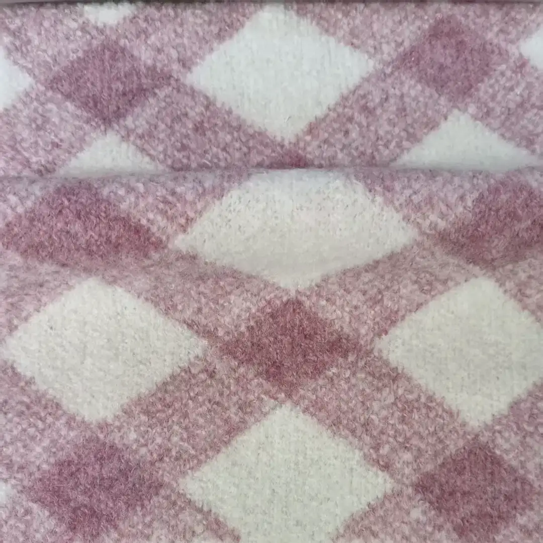 China Yarn for Ladies Vest (Sweater),Open Cardigan (Sweater),Hoodie  (Sweater),Knitted Leggings (Sweater),Men's Pants (Sweater) Mossy Yarn Fancy Yarn Wool Acrylic Polyester Nylon Spandex white+brown+deep blue color buy from China wholesaler bulk order at wholesale price free worldwide shipping Alibaba