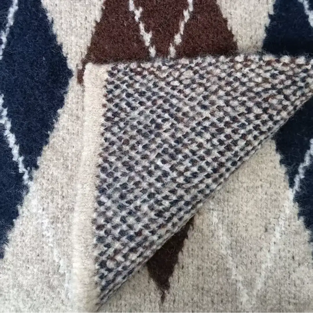 China Yarn for Ladies Vest (Sweater),Open Cardigan (Sweater),Hoodie  (Sweater),Knitted Leggings (Sweater),Men's Pants (Sweater) Mossy Yarn Fancy Yarn Wool Acrylic Polyester Nylon Spandex white+brown+deep blue color buy from China wholesaler bulk order at wholesale price free worldwide shipping Alibaba