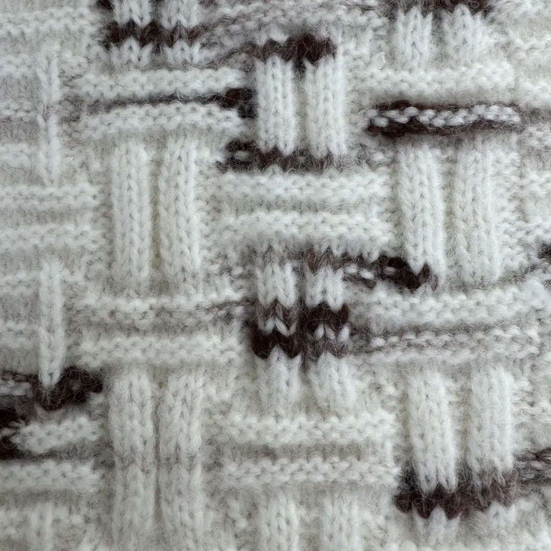 China Yarn for Ladies Vest (Sweater),Men’s Vest (Sweater),Open Cardigan (Sweater),Full-Zipper Cardigan (Sweater),Round Neck Pullover (Sweater),Crew Neck Pullover (Sweater),Crop Top Pullover (Sweater),Hoodie  (Sweater) Air Spun Yarn Fancy Yarn Recycled Polyester Polyester Wool Nylon Acrylic variegation color buy from China wholesaler bulk order at wholesale price free worldwide shipping Alibaba