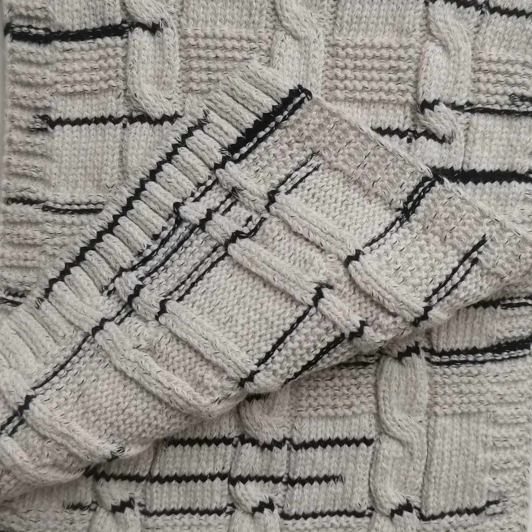 China Yarn for Open Cardigan (Sweater),Full-Zipper Cardigan (Sweater),Knitted Jacket (Sweater),Round Neck Pullover (Sweater) Tubular Tape Yarn Fancy Yarn Cotton Polyester White+Black color buy from China wholesaler bulk order at wholesale price free worldwide shipping Alibaba
