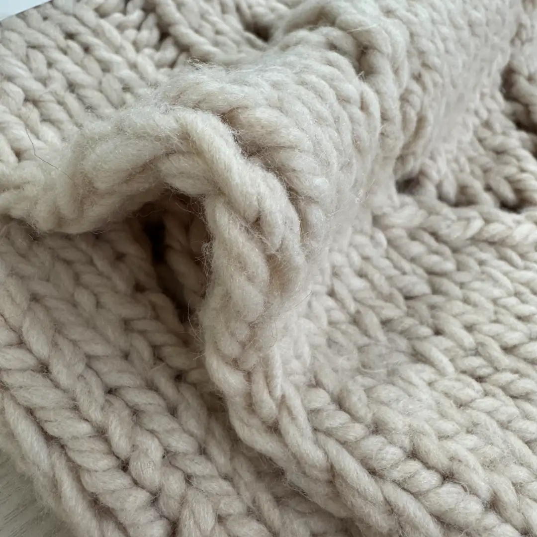 China Yarn for Ladies Vest (Sweater),Men’s Vest (Sweater),Open Cardigan (Sweater),Full-Zipper Cardigan (Sweater),Round Neck Pullover (Sweater),Crew Neck Pullover (Sweater),Hoodie  (Sweater) Roving Yarn Fancy Yarn Acrylic Beige color buy from China wholesaler bulk order at wholesale price free worldwide shipping Alibaba