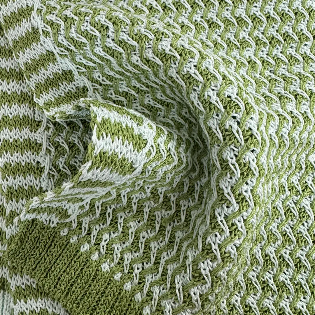 China Yarn for Ladies Vest (Sweater),Men’s Vest (Sweater),Shirt Long Sleeve Button (Sweater),Crew Neck Pullover (Sweater),Crop Top Pullover (Sweater),T-shirt (Sweater),Polo T-shirt (Sweater) Core Spun Yarn Regular Yarn Viscose Polyester Paper Green color buy from China wholesaler bulk order at wholesale price free worldwide shipping Alibaba