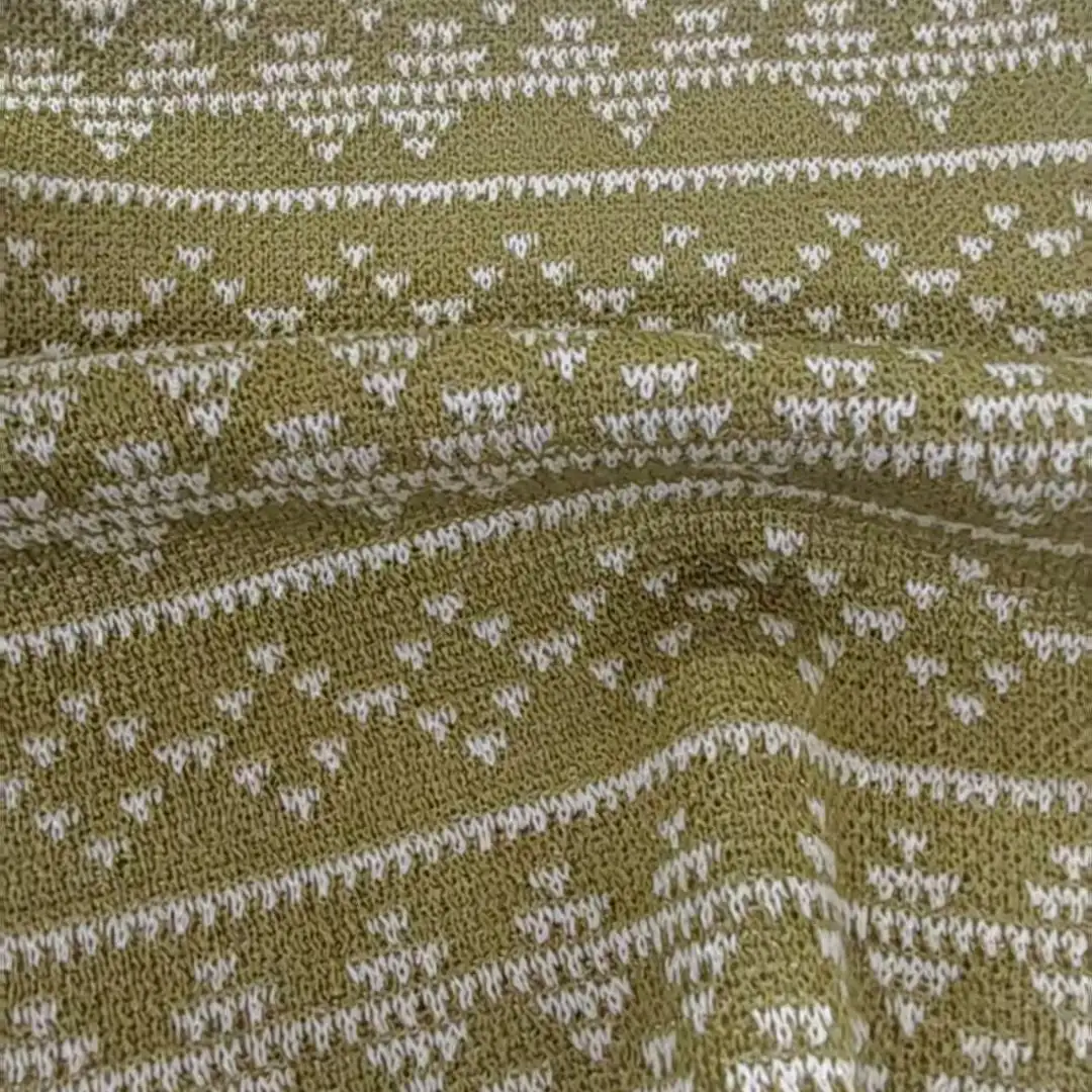 China Yarn for Half-Zipper Cardigan (Sweater),Shirt Long Sleeve Zipper (Sweater),T-shirt (Sweater),Polo T-shirt (Sweater),Hoodie  (Sweater) Worsted Spun Regular Yarn Polyester Viscose green color buy from China wholesaler bulk order at wholesale price free worldwide shipping Alibaba