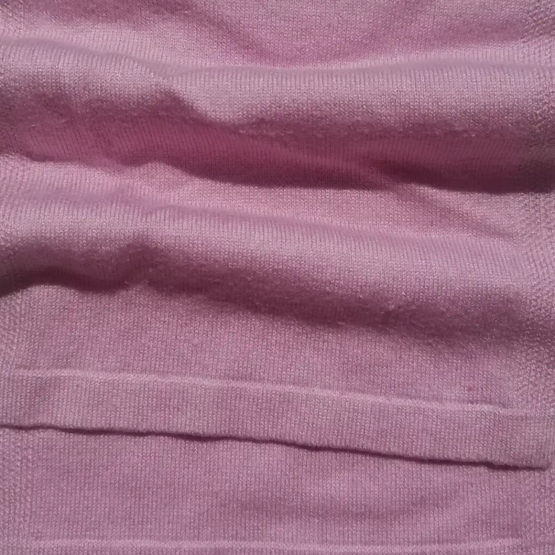 China Yarn for Ladies Vest (Sweater),Round Neck Pullover (Sweater),Roll Neck Jumper (Sweater) Semi-Worsted Spun Regular Yarn Tencel Spun Silk Re-nylon Rose purle color buy from China wholesaler bulk order at wholesale price free worldwide shipping Alibaba