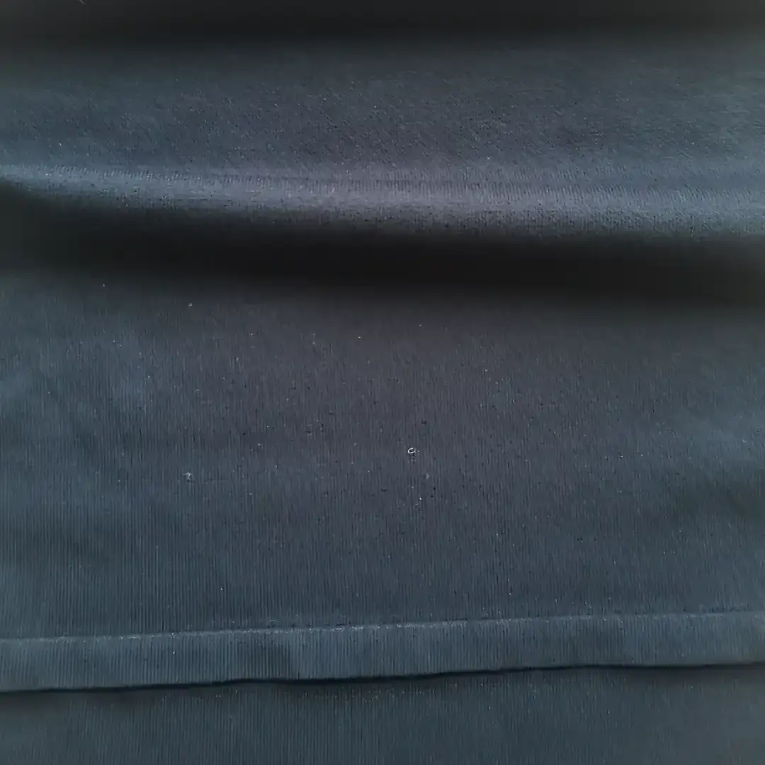 China Yarn for Men’s Vest (Sweater),Half-Zipper Cardigan (Sweater),Round Neck Pullover (Sweater),Kids Crew-Neck Cardigan (Sweater),Roll Neck Jumper (Sweater) Core Spun Yarn Regular Yarn Lenzing Viscose Polyester green black color buy from China wholesaler bulk order at wholesale price free worldwide shipping Alibaba