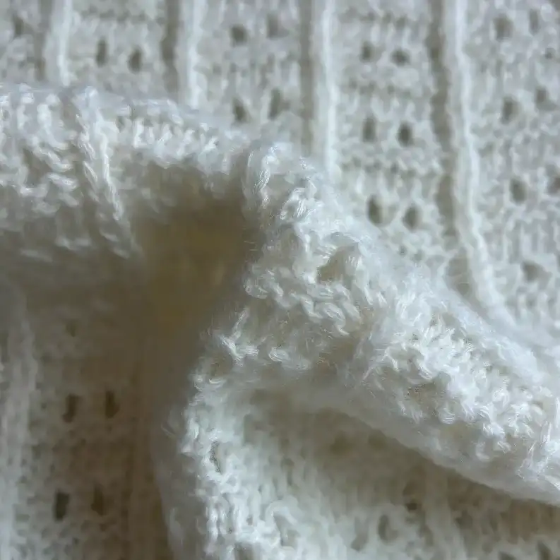 China Yarn for Ladies Vest (Sweater),Open Cardigan (Sweater),Round Neck Pullover (Sweater),Kids Crew-Neck Cardigan (Sweater) Air Spun Yarn Fancy Yarn Merino Wool Cotton 白 color buy from China wholesaler bulk order at wholesale price free worldwide shipping Alibaba