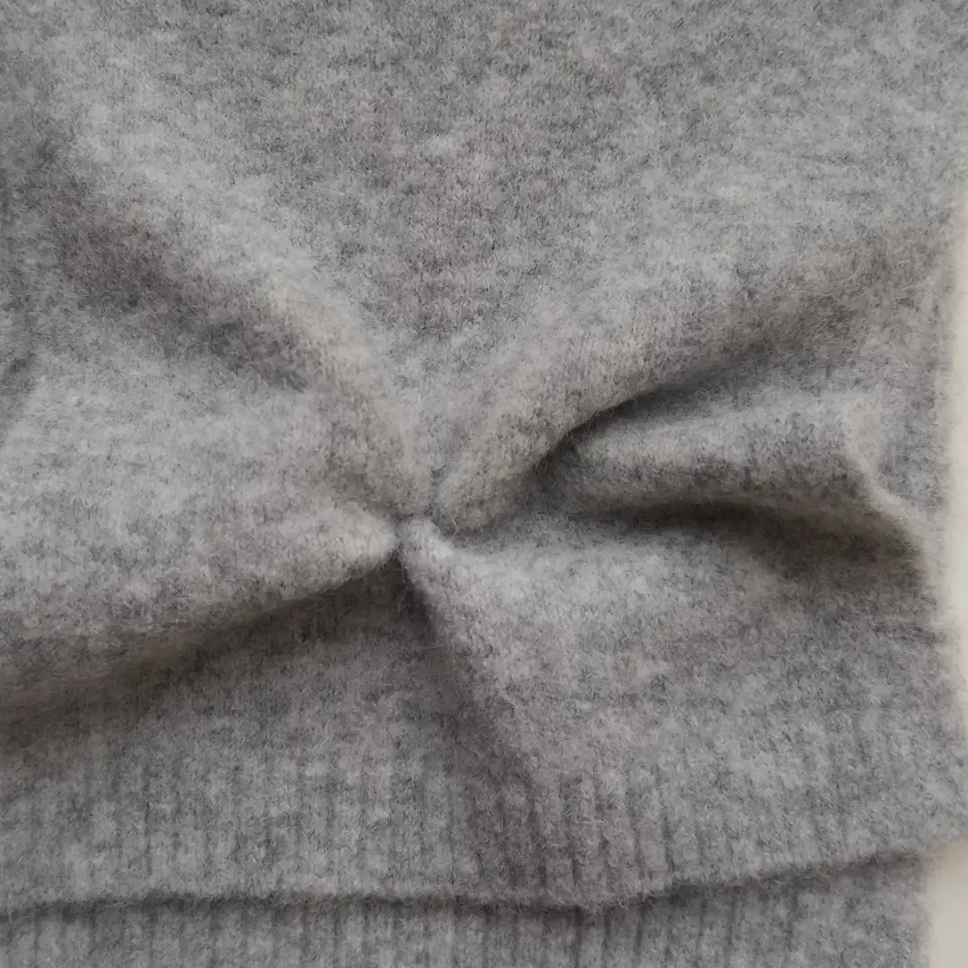China Yarn for Ladies Vest (Sweater),Men’s Vest (Sweater),Half-Zipper Cardigan (Sweater),Knitted Jacket (Sweater),Round Neck Pullover (Sweater),Kids Crew-Neck Cardigan (Sweater) Mossy Yarn Fancy Yarn Recycled Polyester Acrylic Nylon Wool Spandex Grey color buy from China wholesaler bulk order at wholesale price free worldwide shipping Alibaba