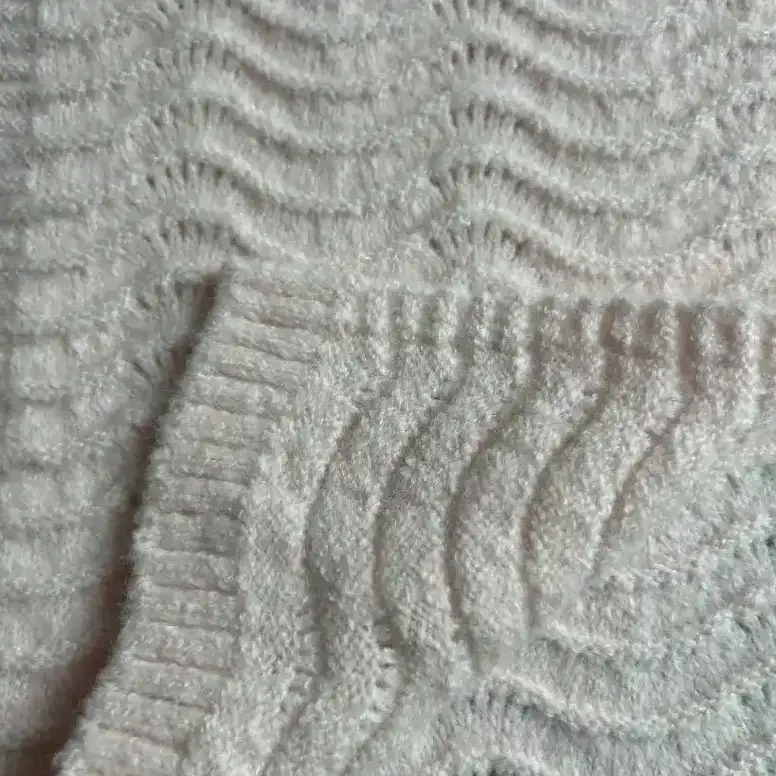 China Yarn for Ladies Vest (Sweater),Full-Zipper Cardigan (Sweater),Dresses (Pullover) (Sweater),Baby Crew Neck Jumper (Sweater),Womens Waist Long Sleeve Top,Womens Belted Jacket Mossy Yarn Fancy Yarn Polyester Cotton Modal Merino Wool Nylon Spandex 粉色 color buy from China wholesaler bulk order at wholesale price free worldwide shipping Alibaba
