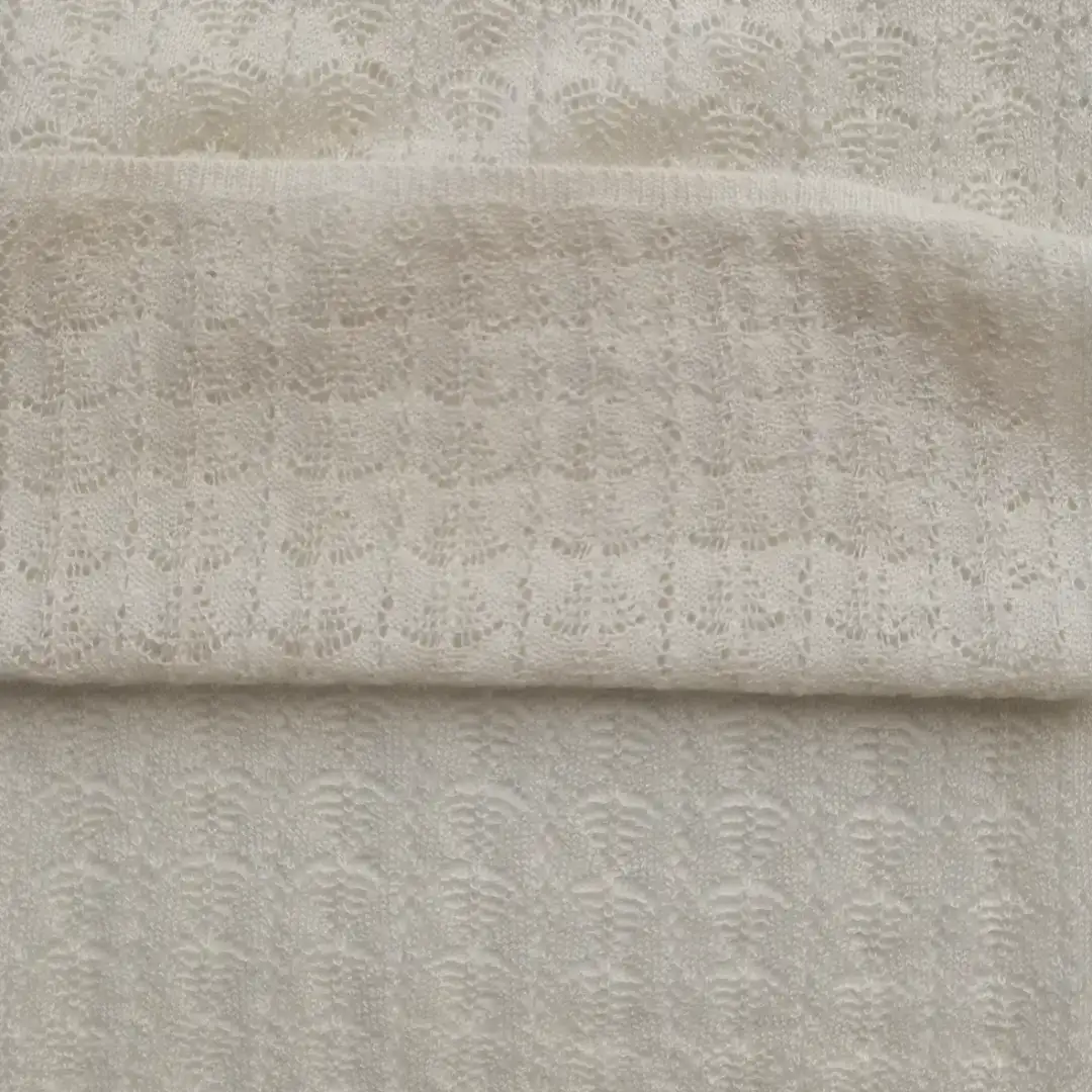 China Yarn for Ladies Vest (Sweater),Men’s Vest (Sweater),Round Neck Pullover (Sweater),Roll Neck Jumper (Sweater),Baby Crew Neck Jumper (Sweater) Worsted Spun Regular Yarn Merino Wool Silk Cream WS01 color buy from China wholesaler bulk order at wholesale price free worldwide shipping Alibaba