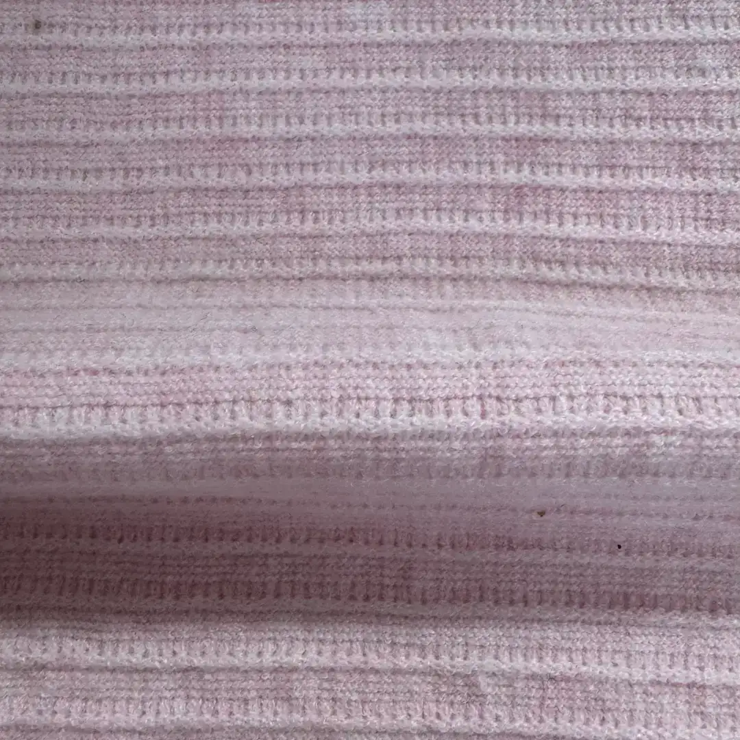China Yarn for Open Cardigan (Sweater),Half-Zipper Cardigan (Sweater),Crop Top Pullover (Sweater),Polo T-shirt (Sweater),Tie-Front Top (Sweater) Core Spun Yarn Regular Yarn Polyester Nylon pink/Red color buy from China wholesaler bulk order at wholesale price free worldwide shipping Alibaba