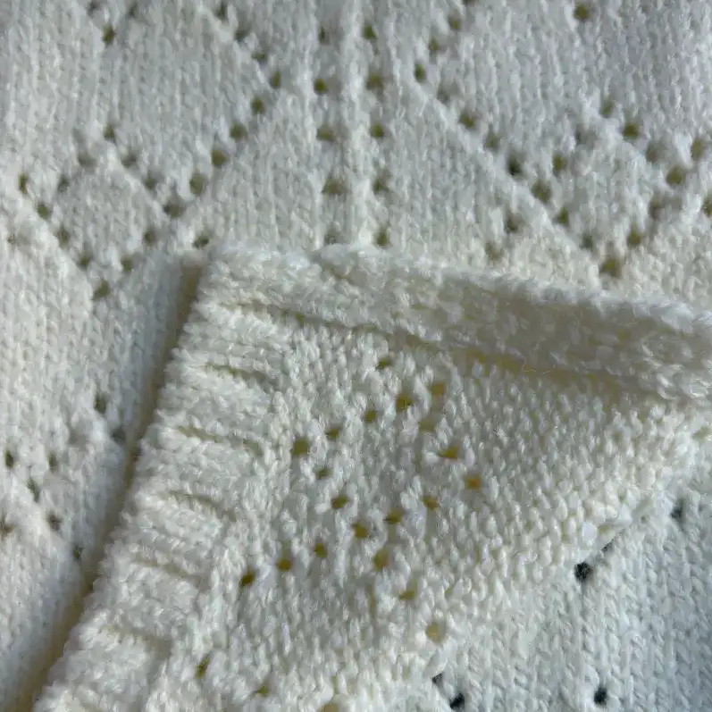 China Yarn for Ladies Vest (Sweater),Full-Zipper Cardigan (Sweater),Shirt Long Sleeve Zipper (Sweater),Women's Pants (Sweater),Back Button Pullover Vest (Sweater) Core Spun Yarn Regular Yarn Acrylic Nylon PTT 米色 color buy from China wholesaler bulk order at wholesale price free worldwide shipping Alibaba