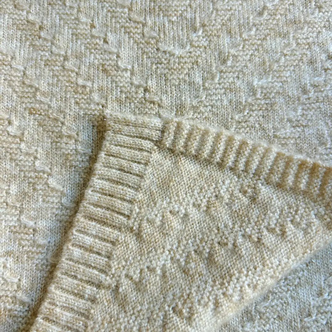 China Yarn for Ladies Vest (Sweater),Open Cardigan (Sweater),Full-Zipper Cardigan (Sweater),Round Neck Pullover (Sweater),Crop Top Pullover (Sweater) Mossy Yarn Fancy Yarn Recycled Polyester Merino Wool Spun Silk Spandex 米色 color buy from China wholesaler bulk order at wholesale price free worldwide shipping Alibaba